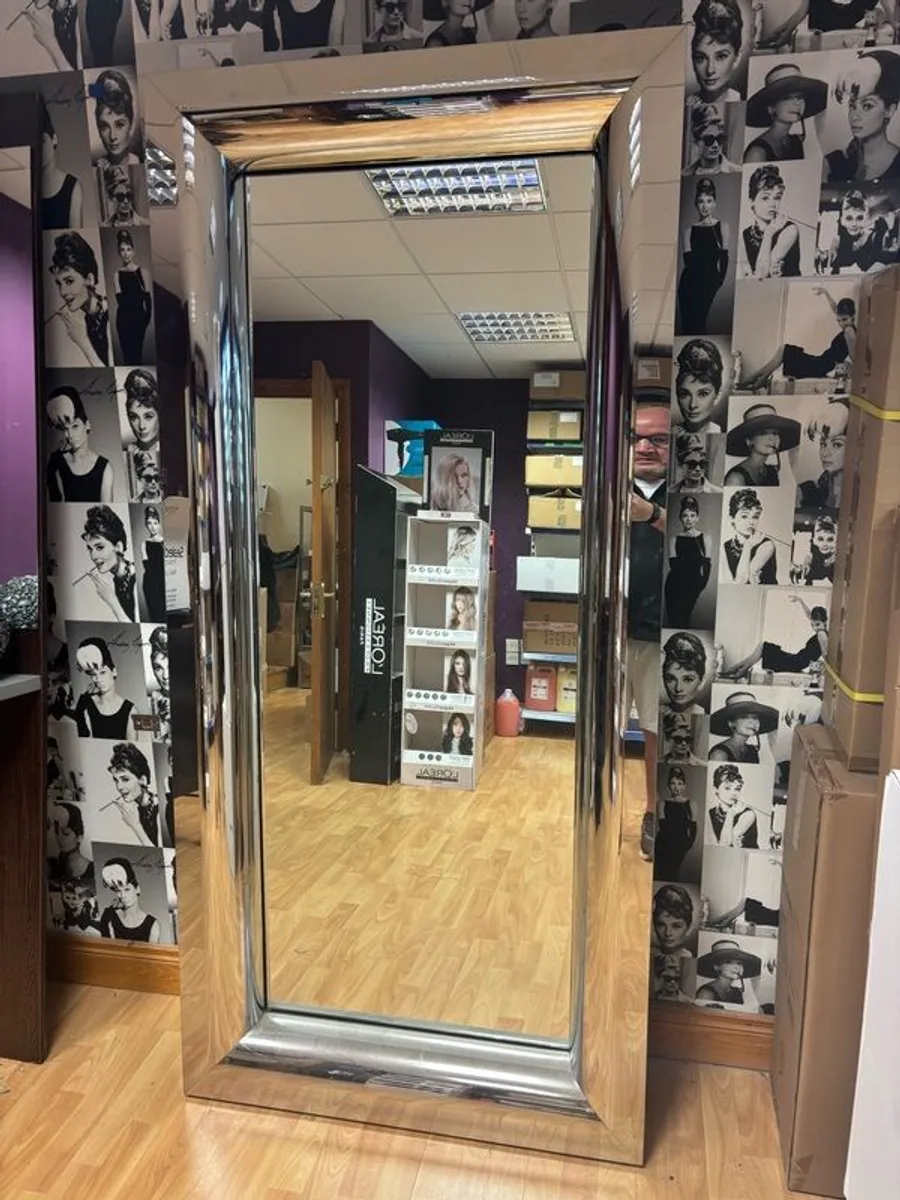 Full length salon Styling unit - Image 1