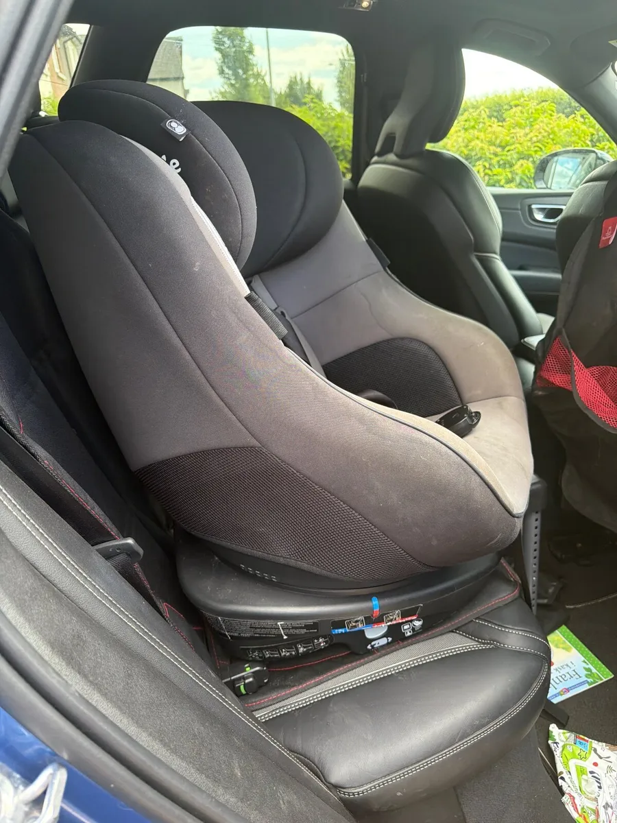 Car sit - Image 2