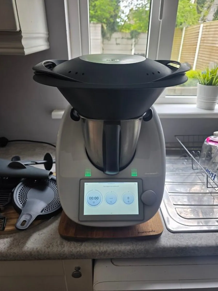Kitchen appliances - Image 1