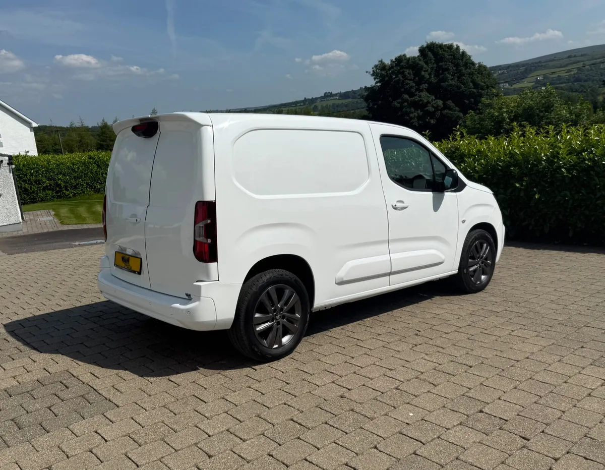 2023 Peugeot Partner Professional Plus 100BHP - Image 4