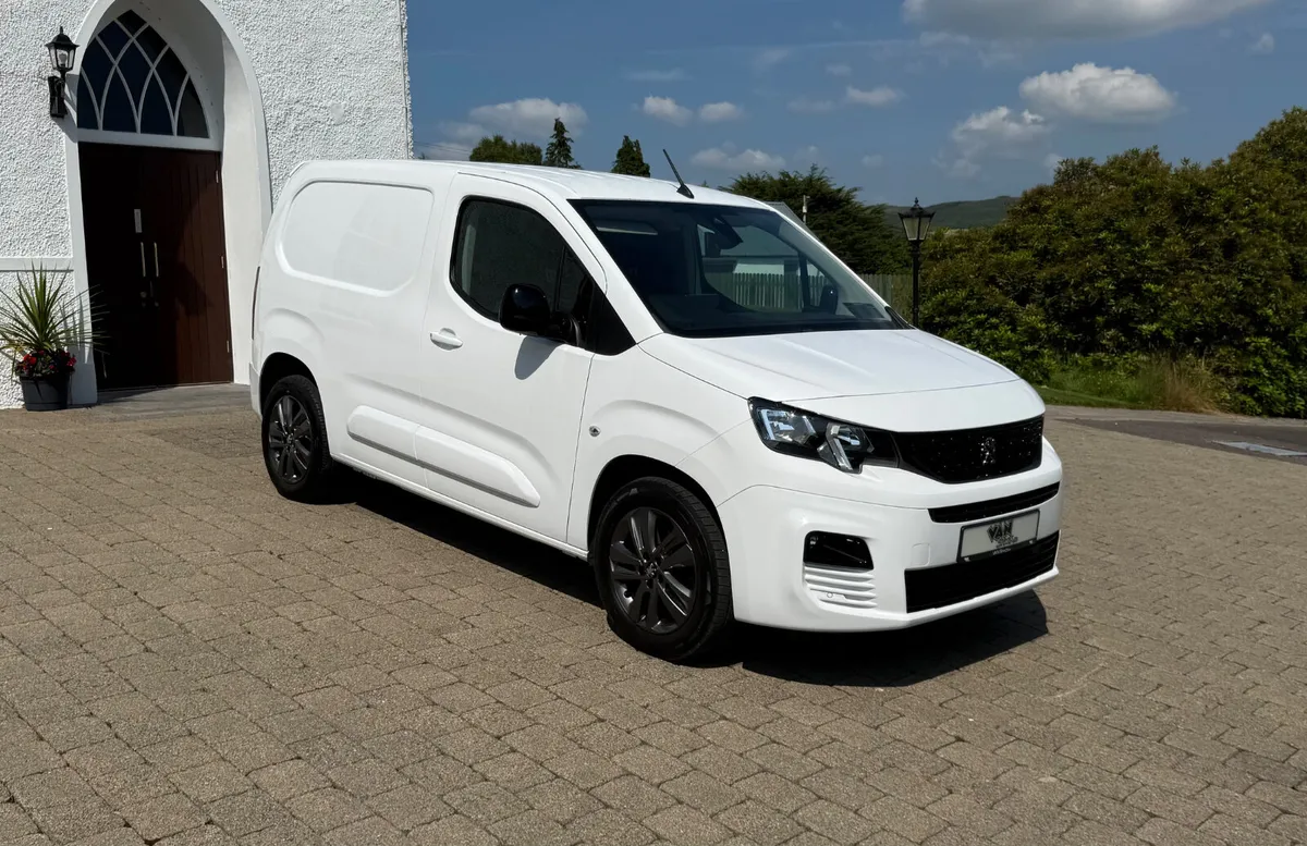 2023 Peugeot Partner Professional Plus 100BHP - Image 1