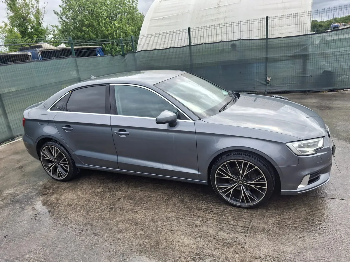 162 Audi A3 Sport TDi. Light Damage - Image 1