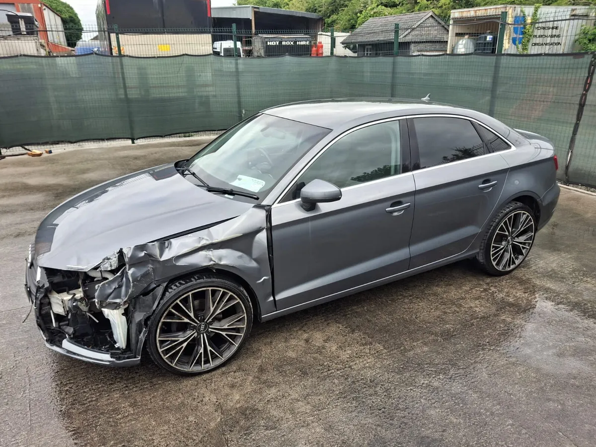 162 Audi A3 Sport TDi. Light Damage - Image 2