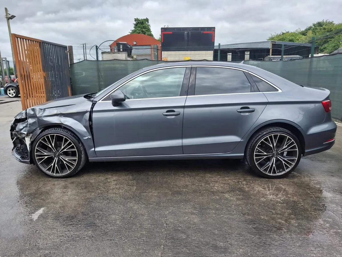 162 Audi A3 Sport TDi. Light Damage - Image 4
