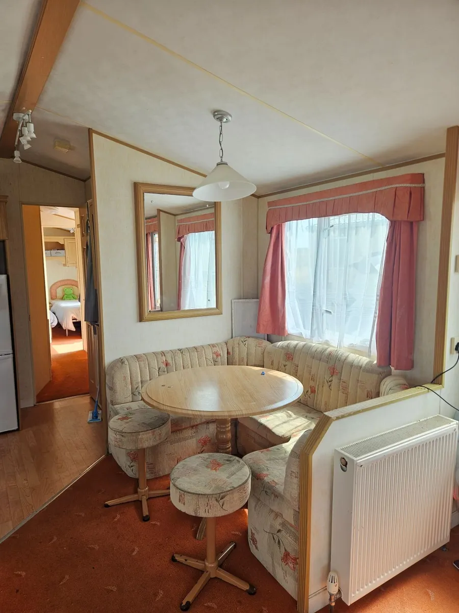 Willerby 3 Bed Mobile Home - Image 3