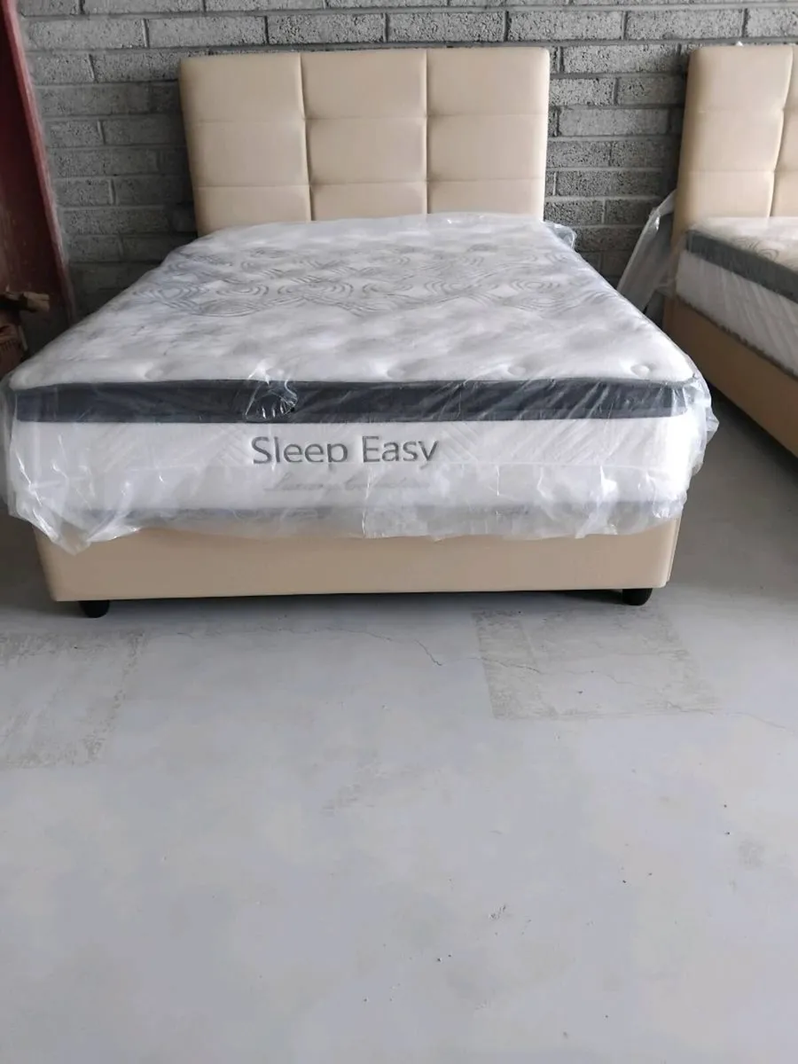 Beds and mattresses - Image 1