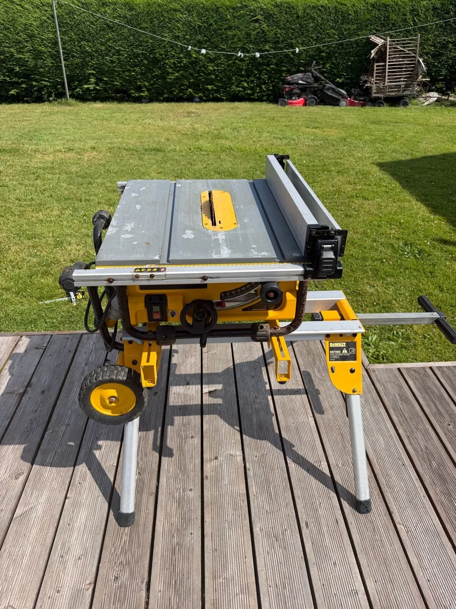 Table saw dewalt 745-110v-with rolling stand - Image 2