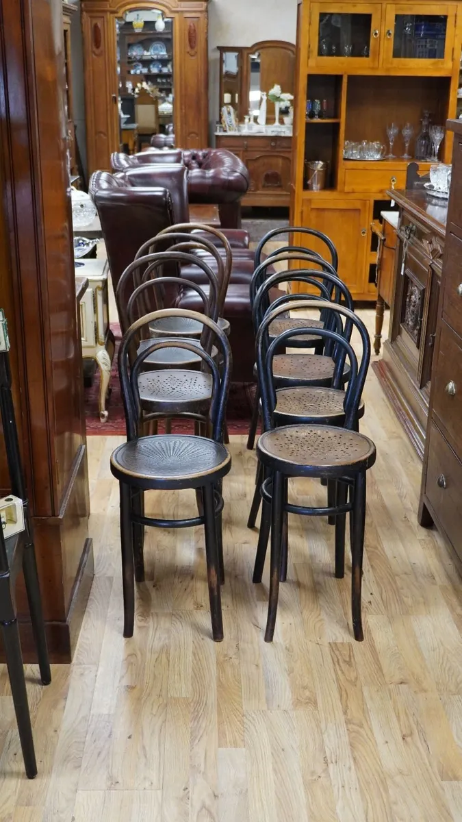 Lot of 8 Antique Bentwood Bistro Chairs, c.1900 - Image 1
