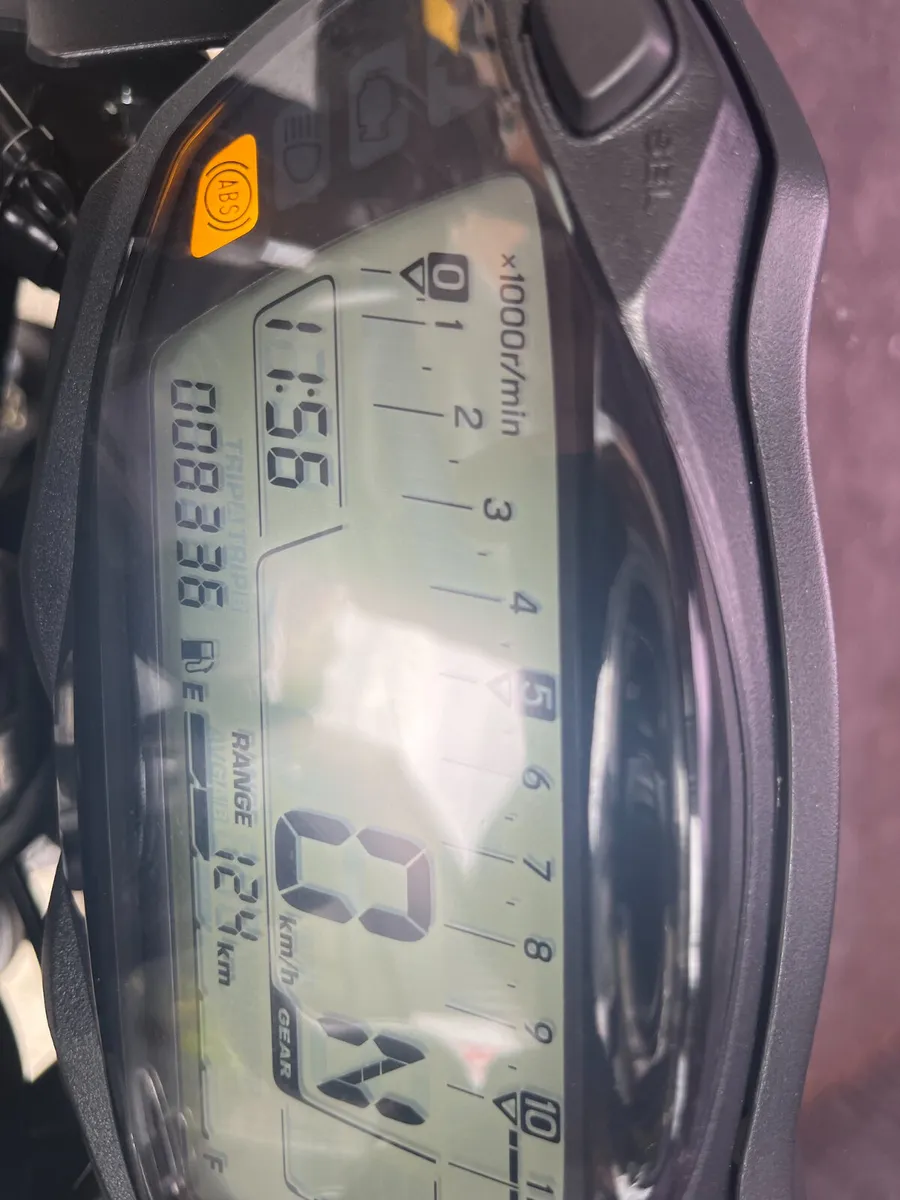 2025 Suzuki SV650 @ Meskells - Image 3