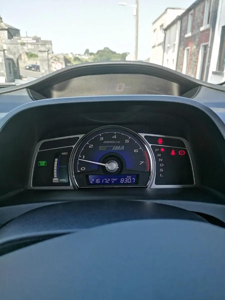 Honda Civic 2010 - Image 1
