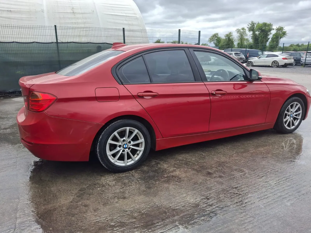 2013 BMW 320D 2.0 Diesel Light Damage - Image 3