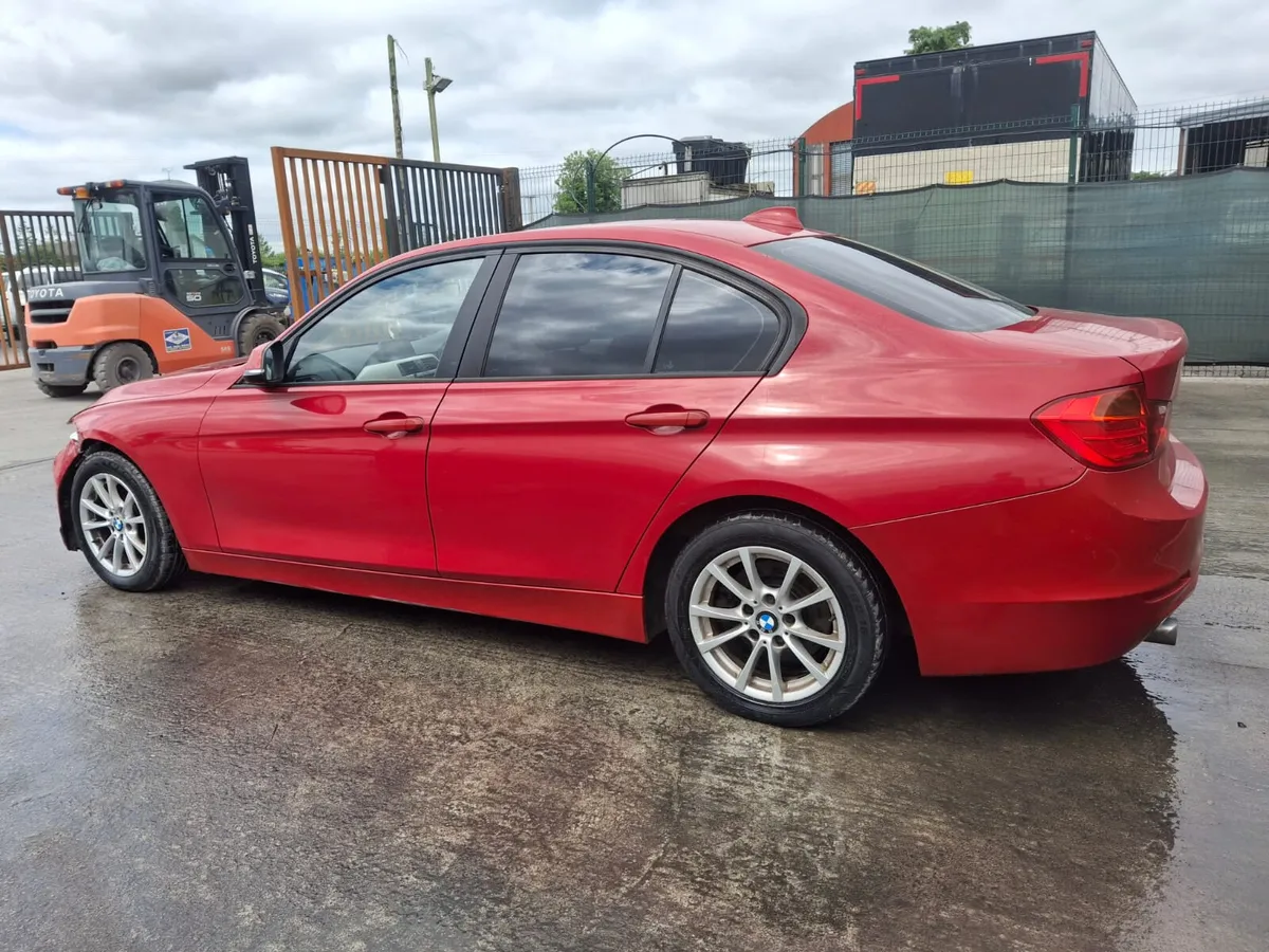 2013 BMW 320D 2.0 Diesel Light Damage - Image 4