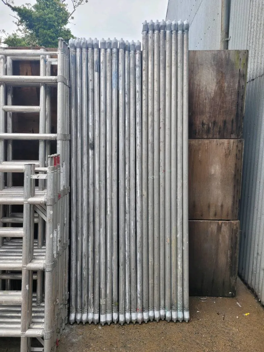 Aluminium scaffold tower, FREE DELIVERY - Image 2