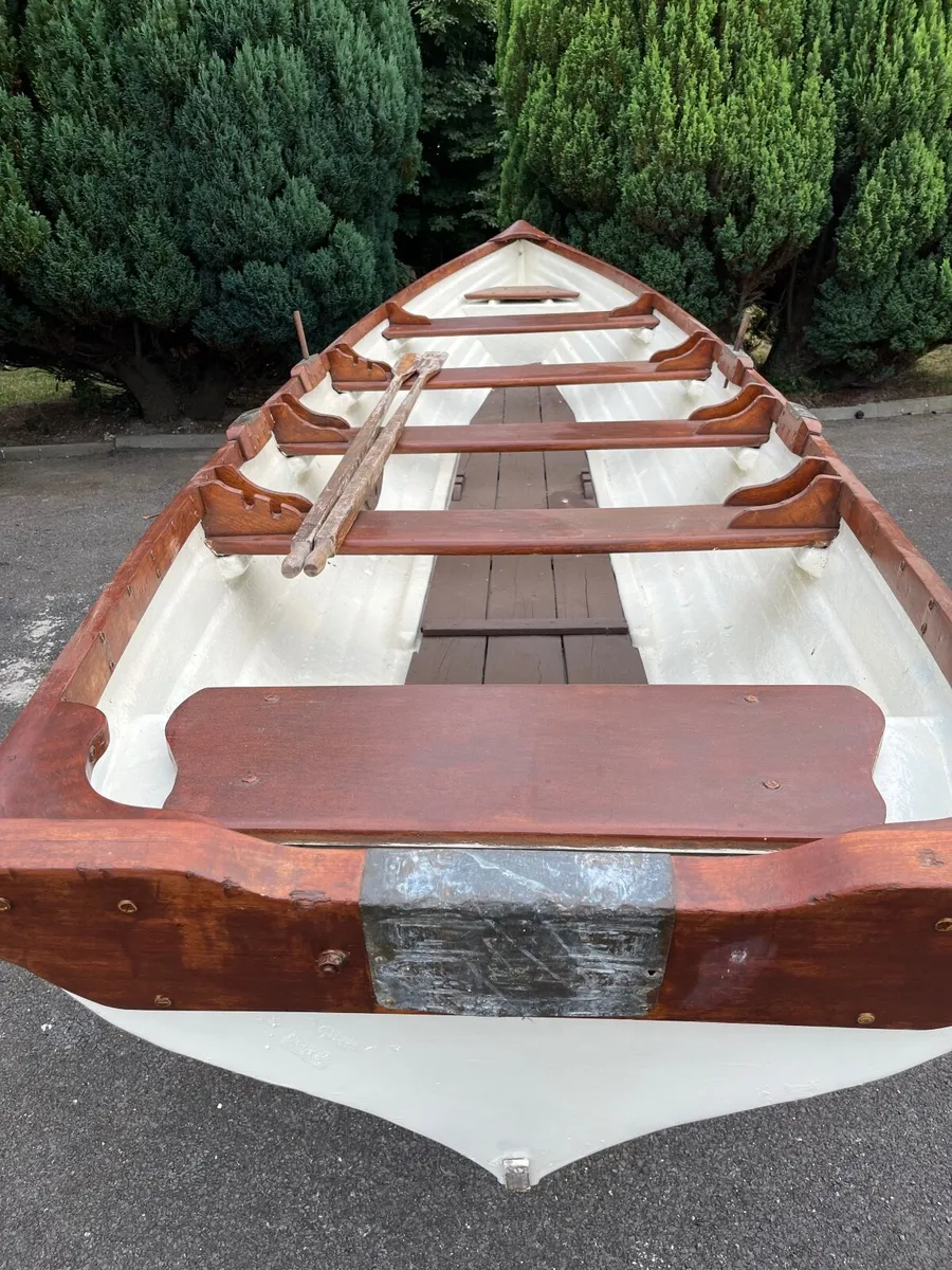 19ft Burke boat - Image 4