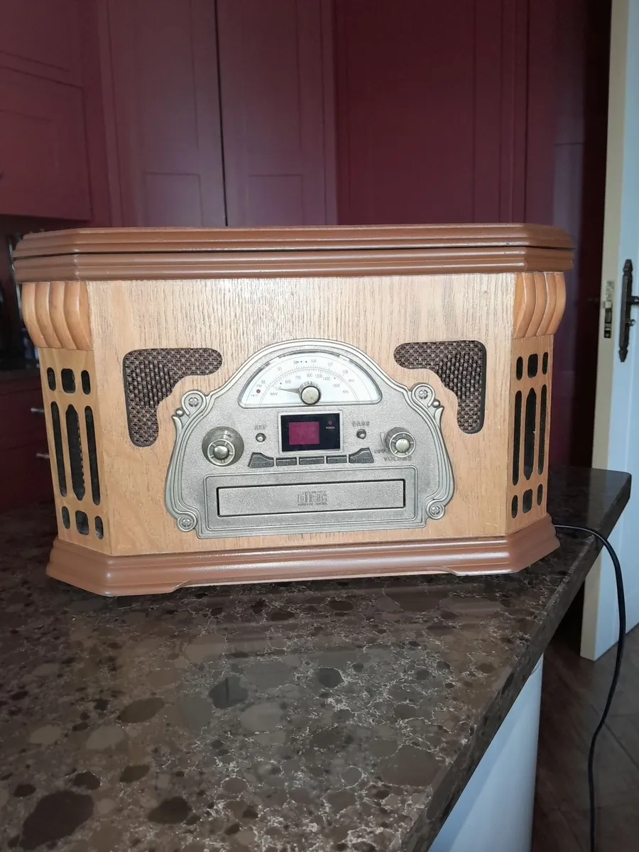 Nostalgic Turntable, Radio, Cassette and CD Player - Image 1