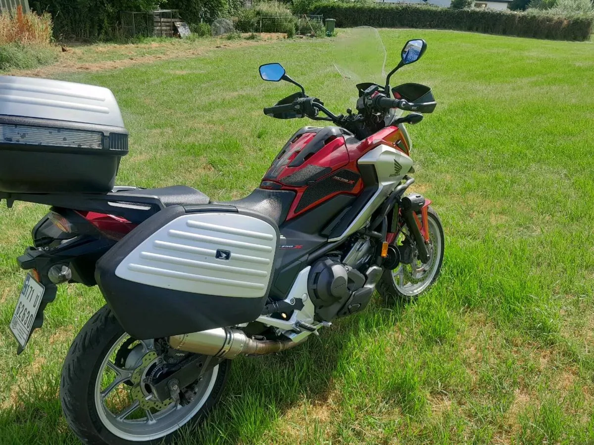 Motorcycle Honda NC750X  DCT - Image 3