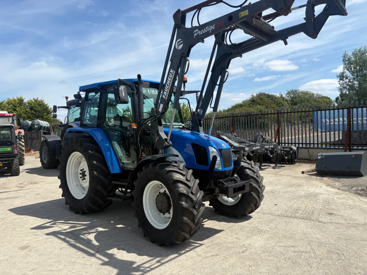2005 New Holland TL90A - Image 2