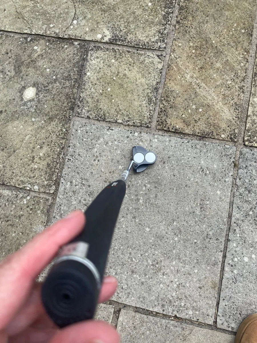 Odyssey 2 ball putter - Image 4