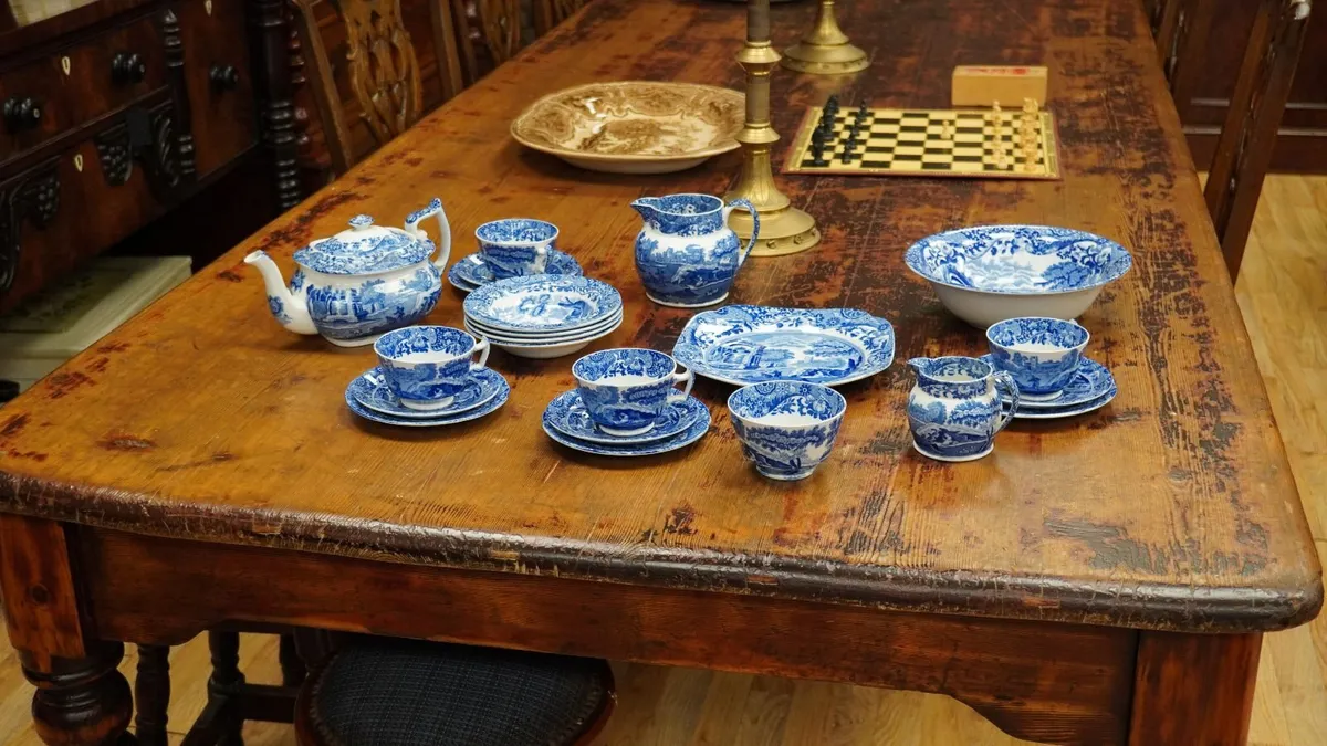 Antique Copeland Spode Blue Italian 22-Piece Tea & - Image 1