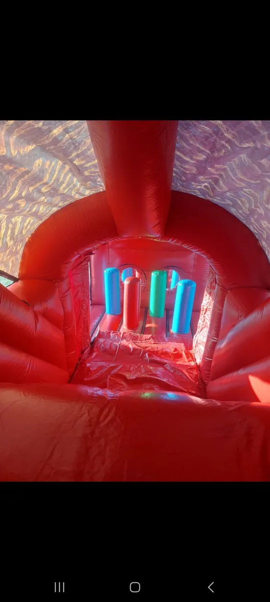 Bouncy castle - Image 4