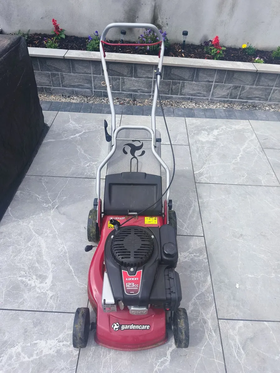 123cc petrol lawnmower - Image 1