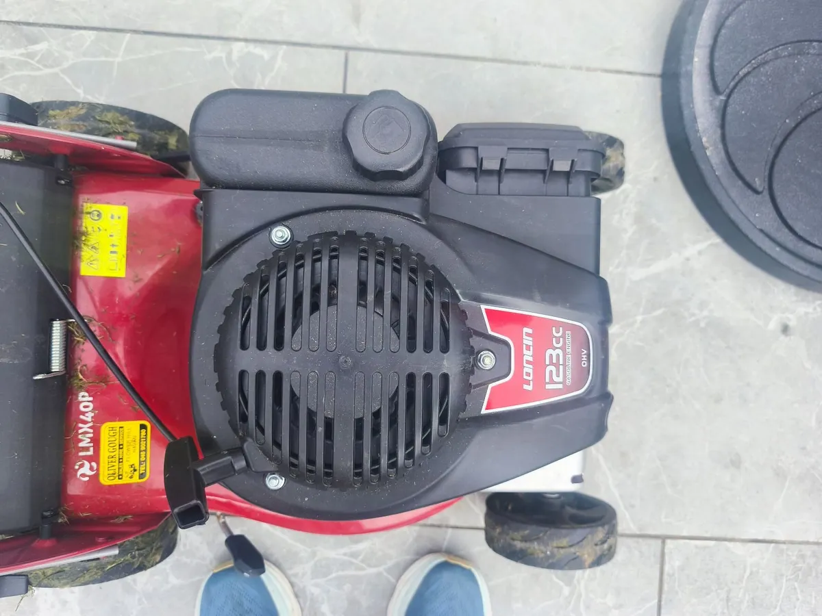 123cc petrol lawnmower - Image 3