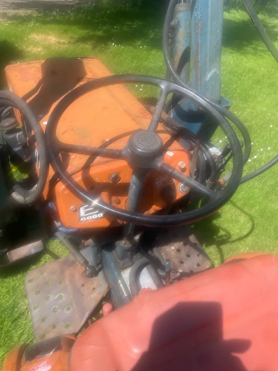 Kubota compact tractor - Image 2
