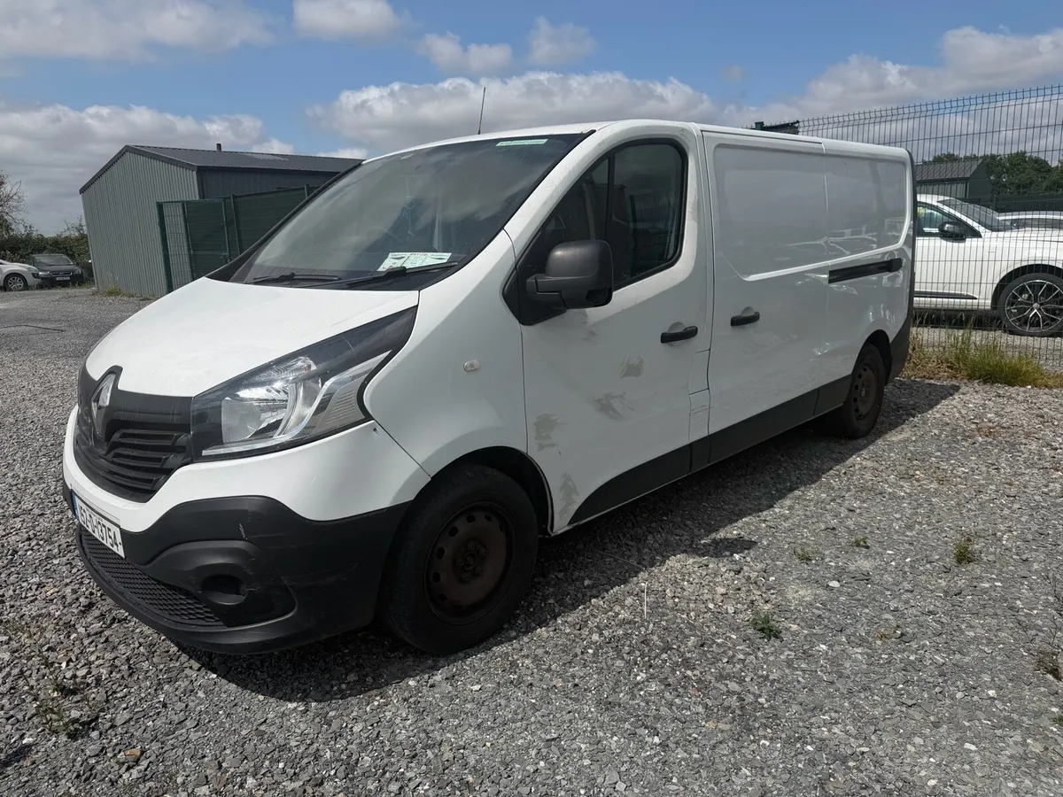 2015 Renault Taffic LWB - Image 3