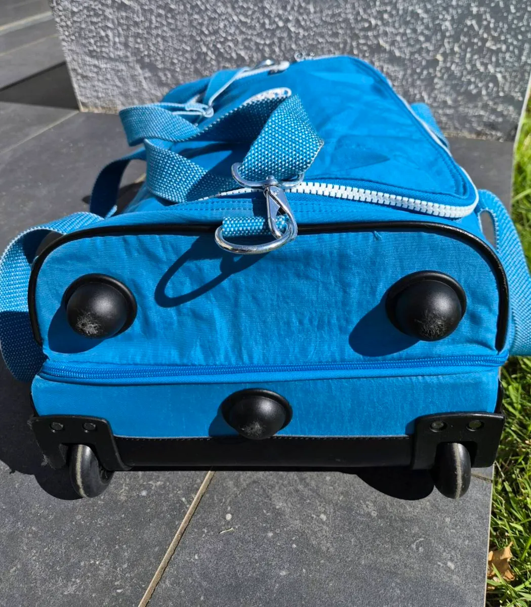Kipling Carry-on - Image 3