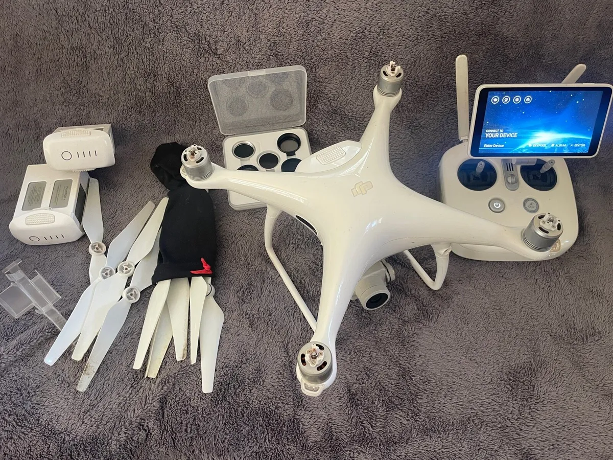 DJI Phantom 4 pro + - Image 1