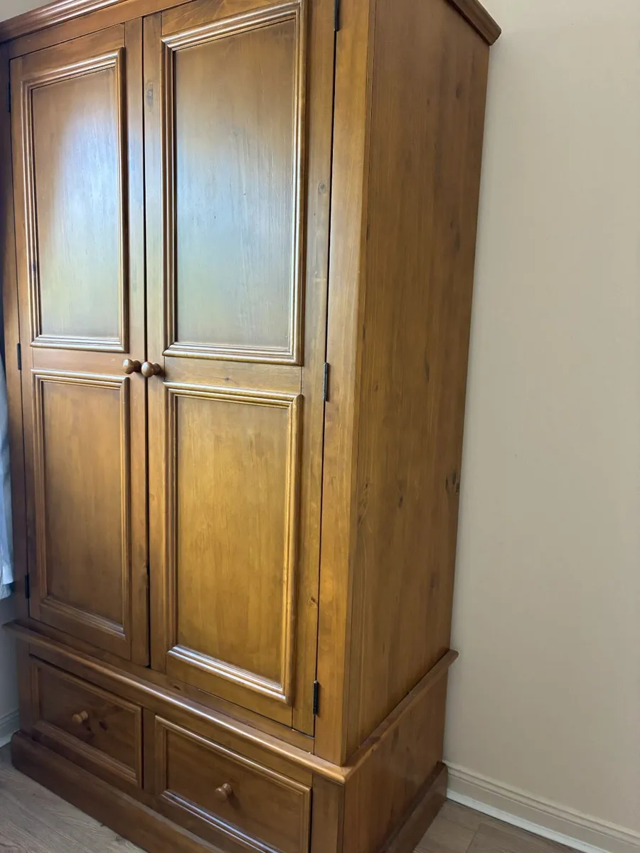 wardrobe; dressing Table - Image 2