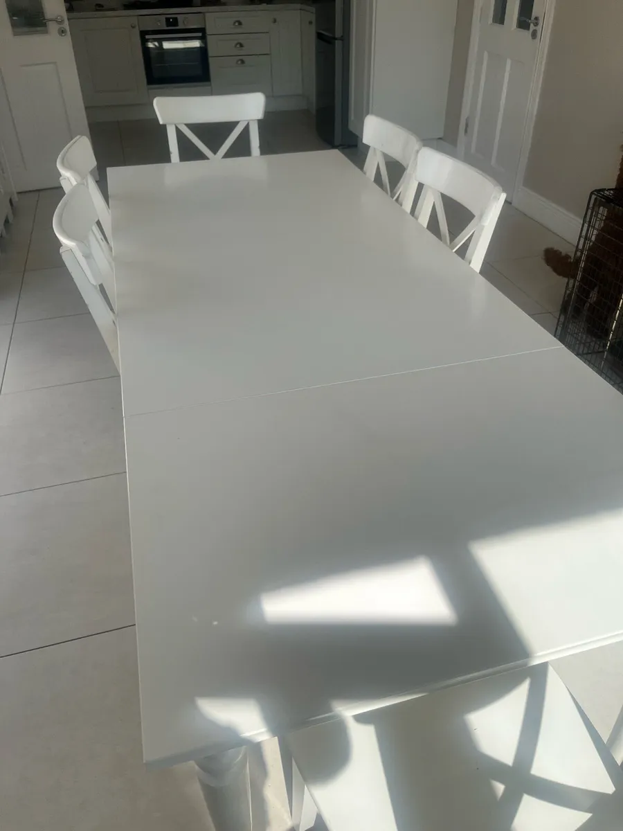Table and 6 chairs - Image 3