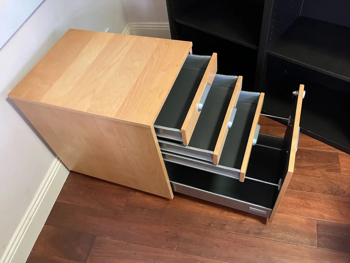 desk pedestal/file cabinet x2 - Image 2