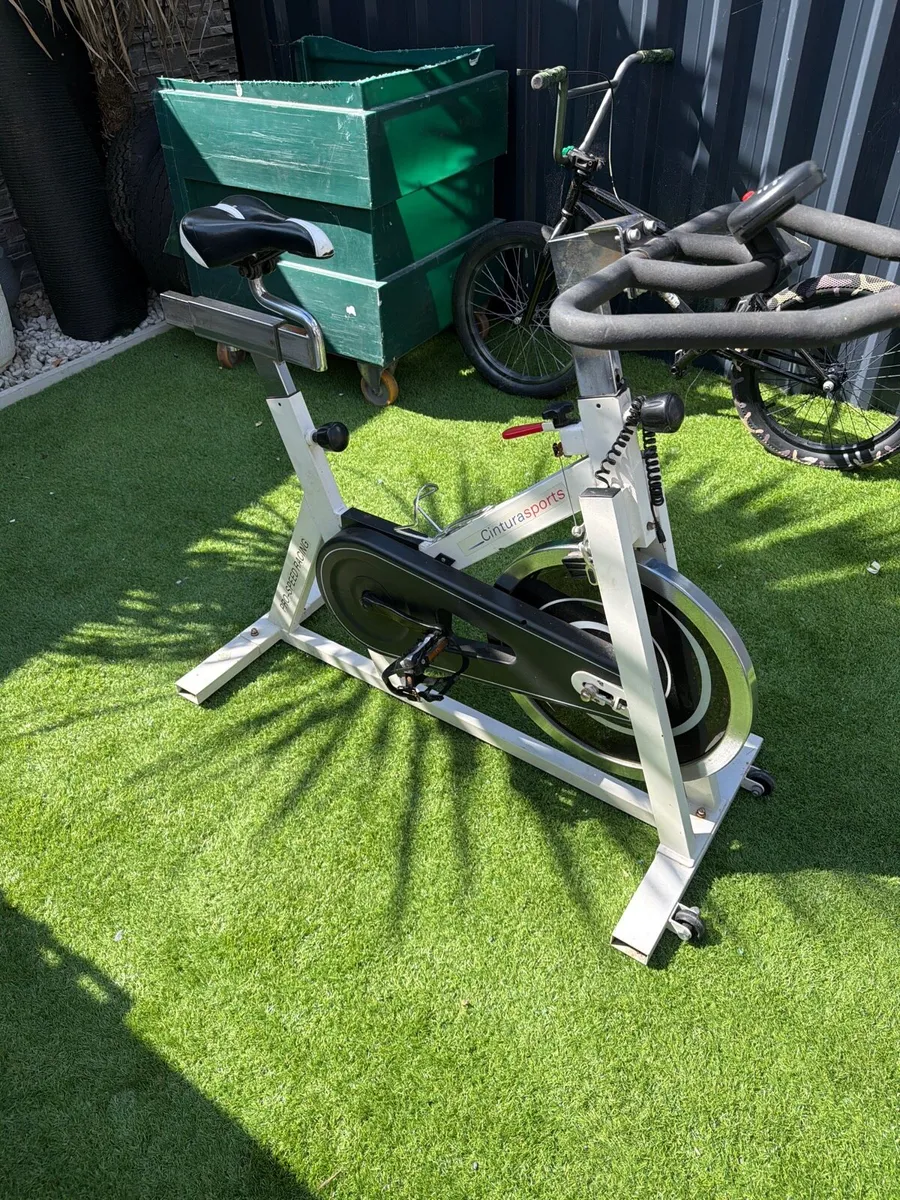 exercise bike - Image 1