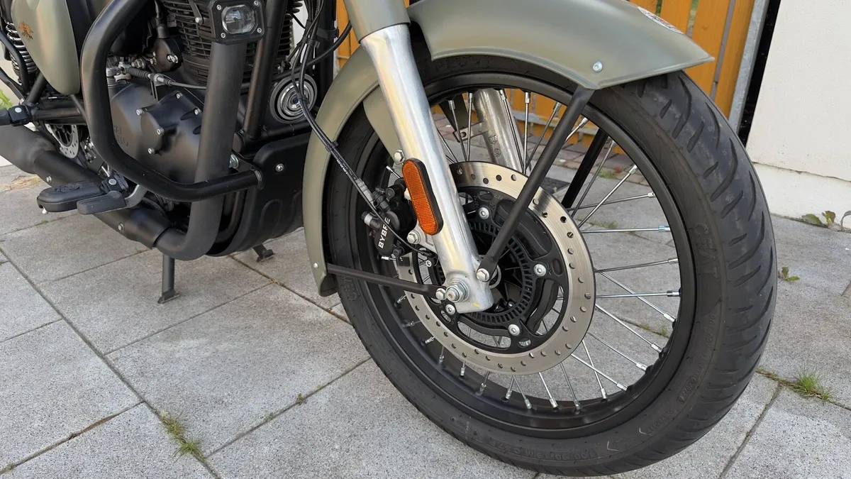 Royal Enfield Classic 350 Signals - Image 3