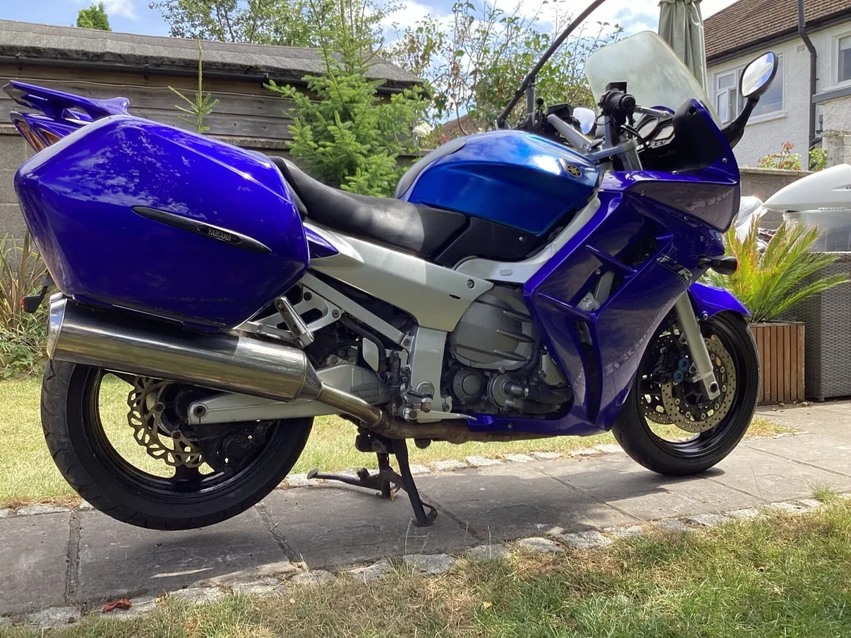 2002 Yamaha fjr 1300 - Image 2