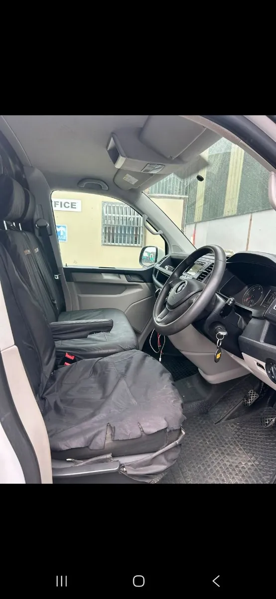 Volkswagen Transporter 2016 T28 Bluemotion TDI - Image 2