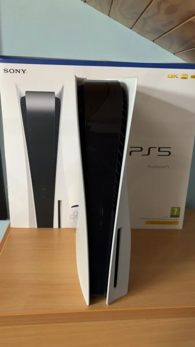 Sony Playstation 5 - Image 2