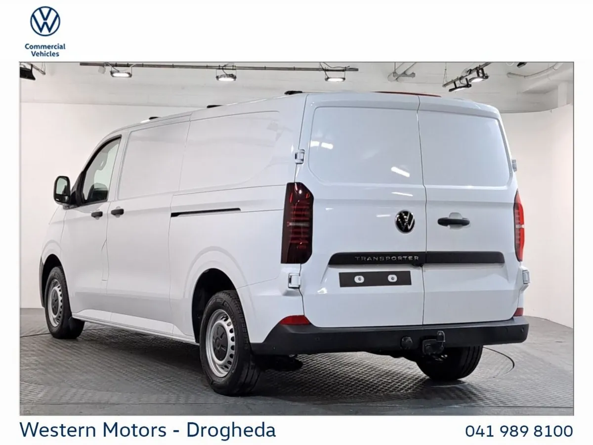 Volkswagen Transporter TRENDLINE 2.0TDI LWB 110BHP - Image 4