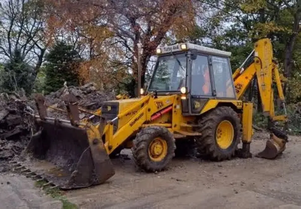 Wanted jcb 3cxs and Teleporters - Image 3