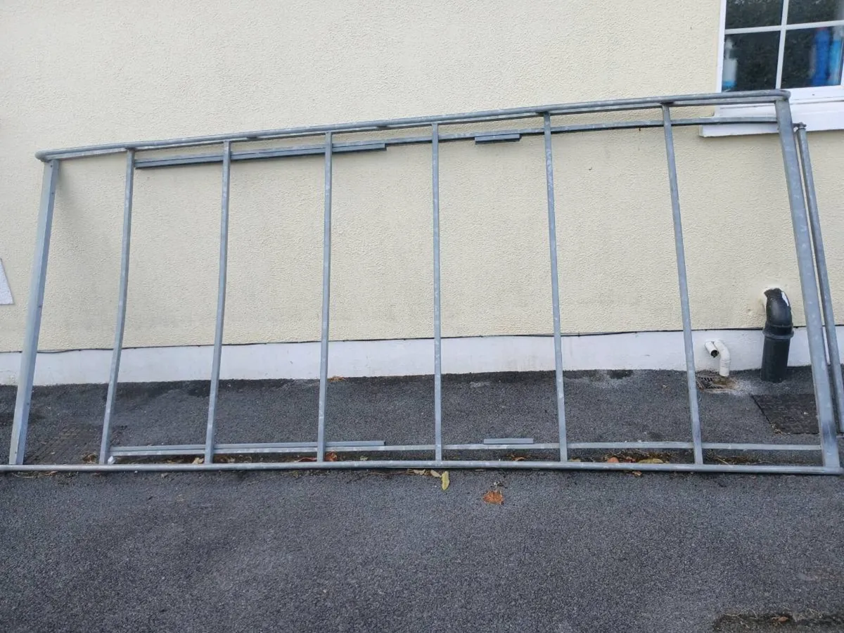 Ldv van roof rack with ladder - Image 1