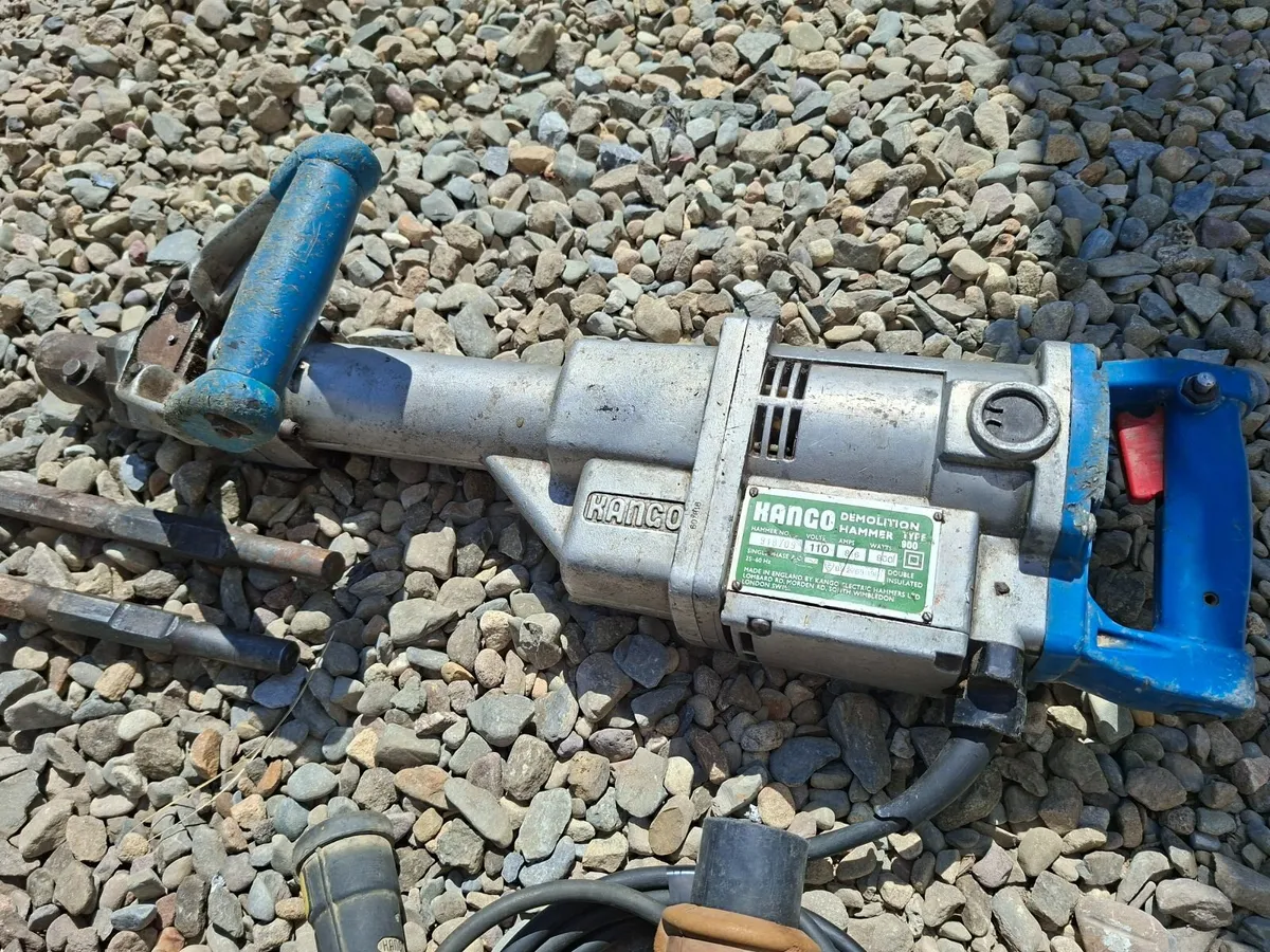 Kango 900 Concrete Breaker 110v - Image 1