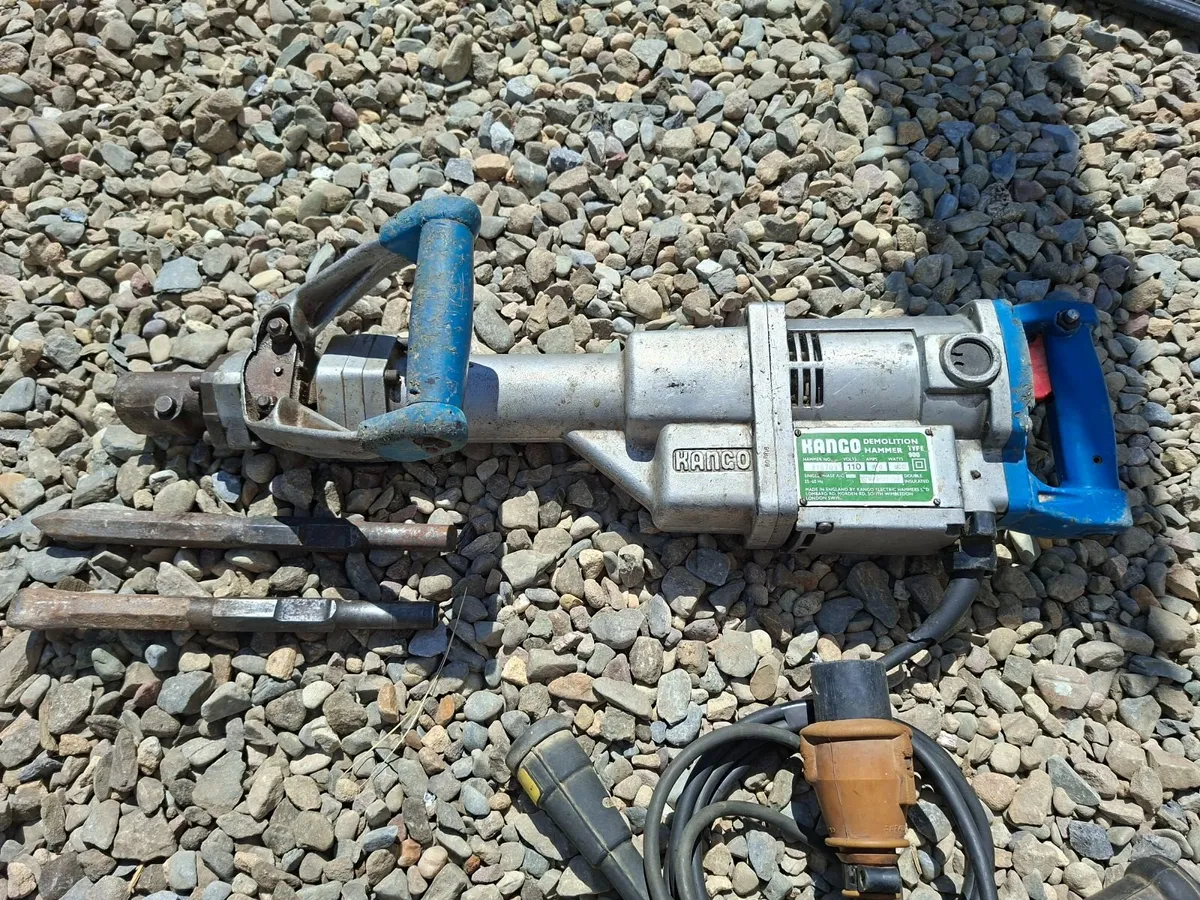 Kango 900 Concrete Breaker 110v - Image 2