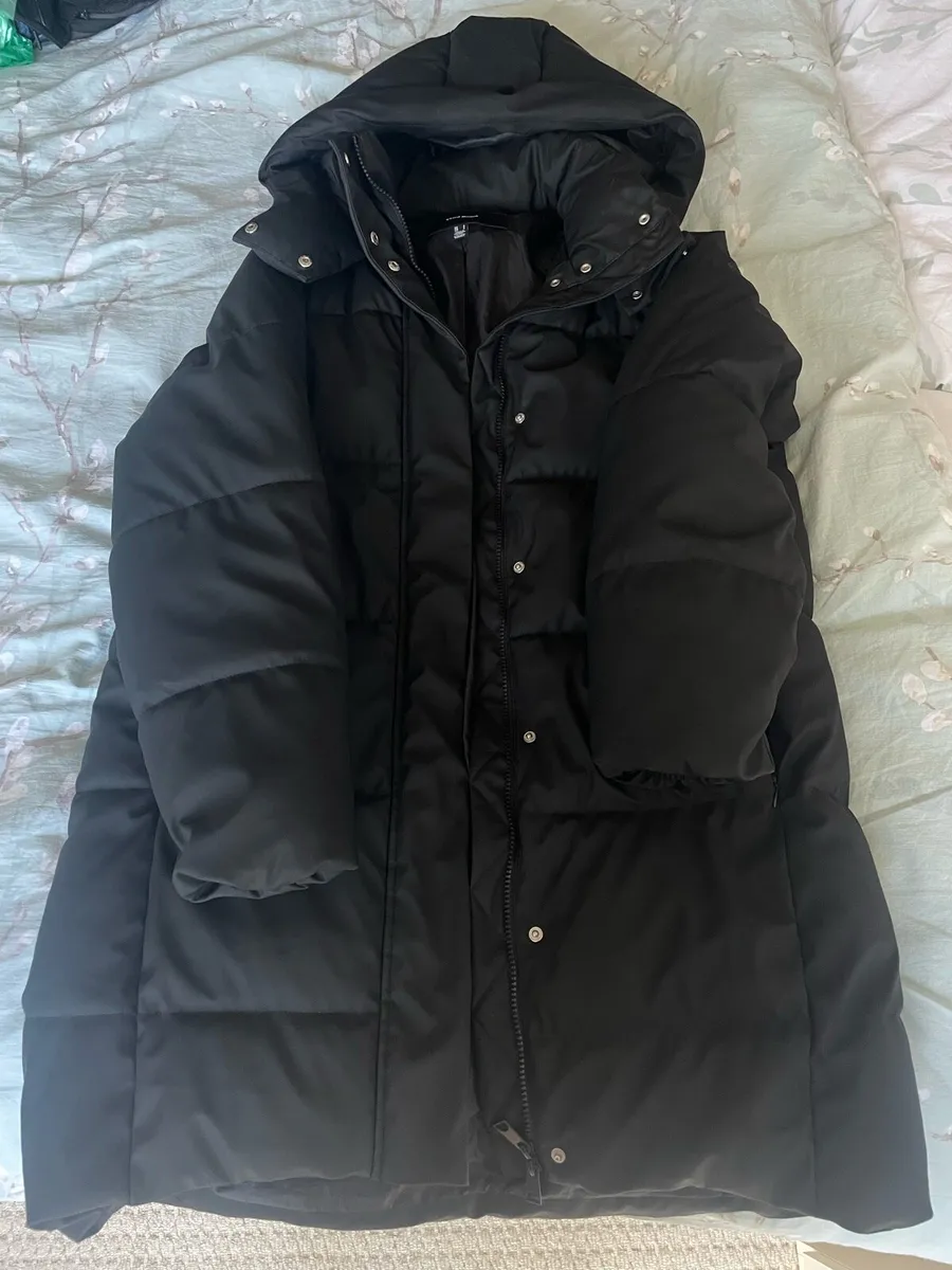 Vero Moda Black Puffer Coat with Hood - Size S - Image 1