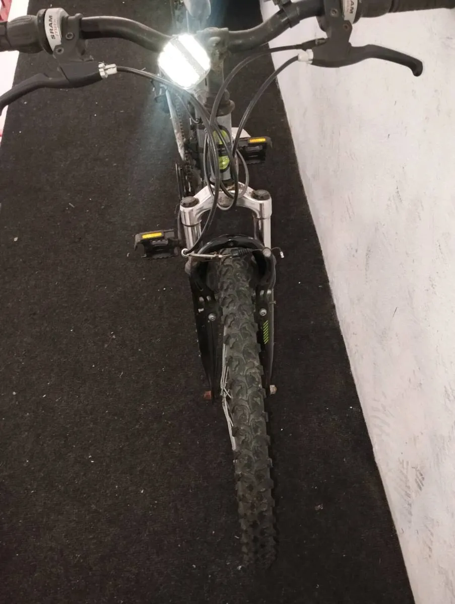 Kids 24inch bike - Image 4