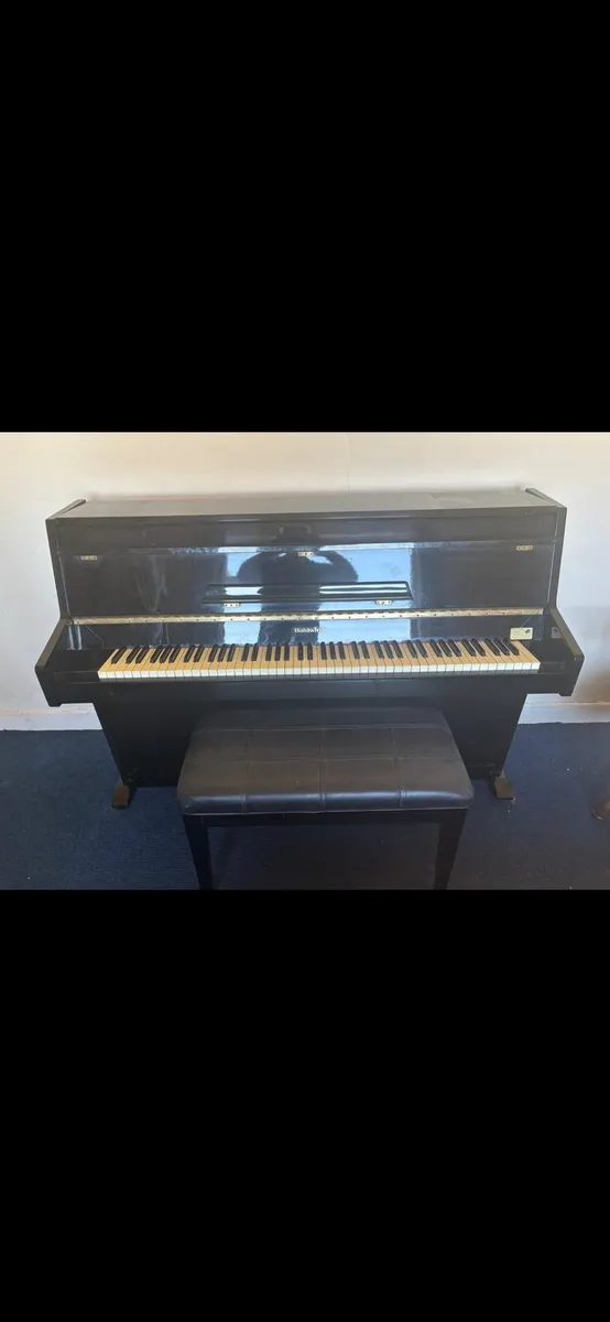 Baldwin upright Piano - Image 1