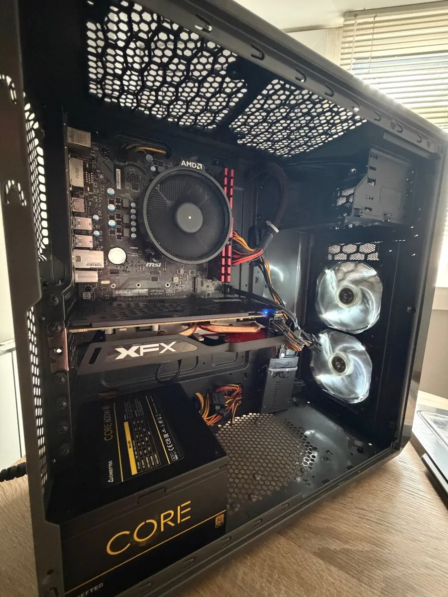 Complete Gaming Setup - Image 3