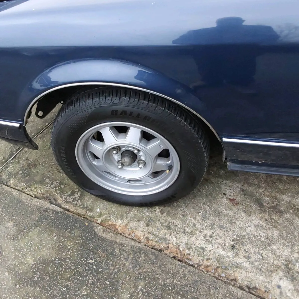 Car - Image 4