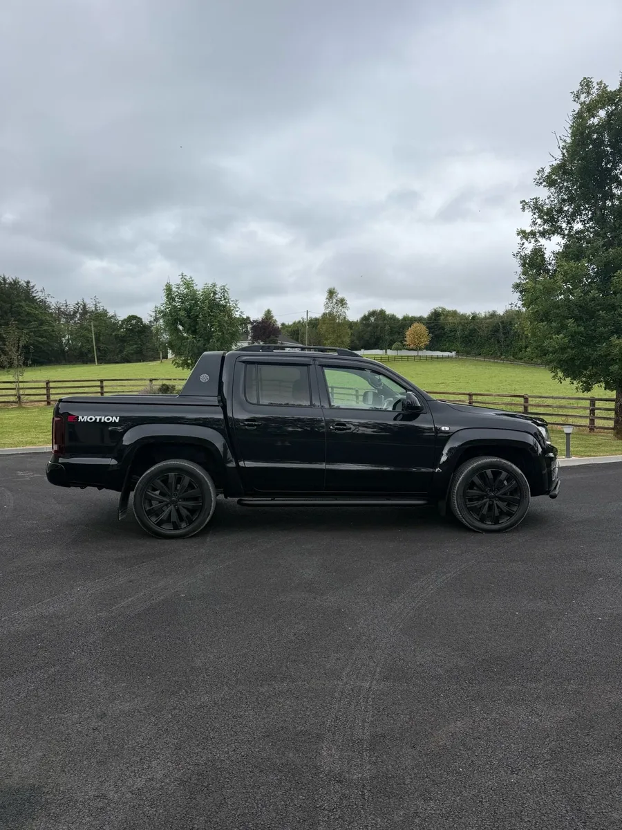 Vw Amarok Aventura (NO VAT) €30950 - Image 1