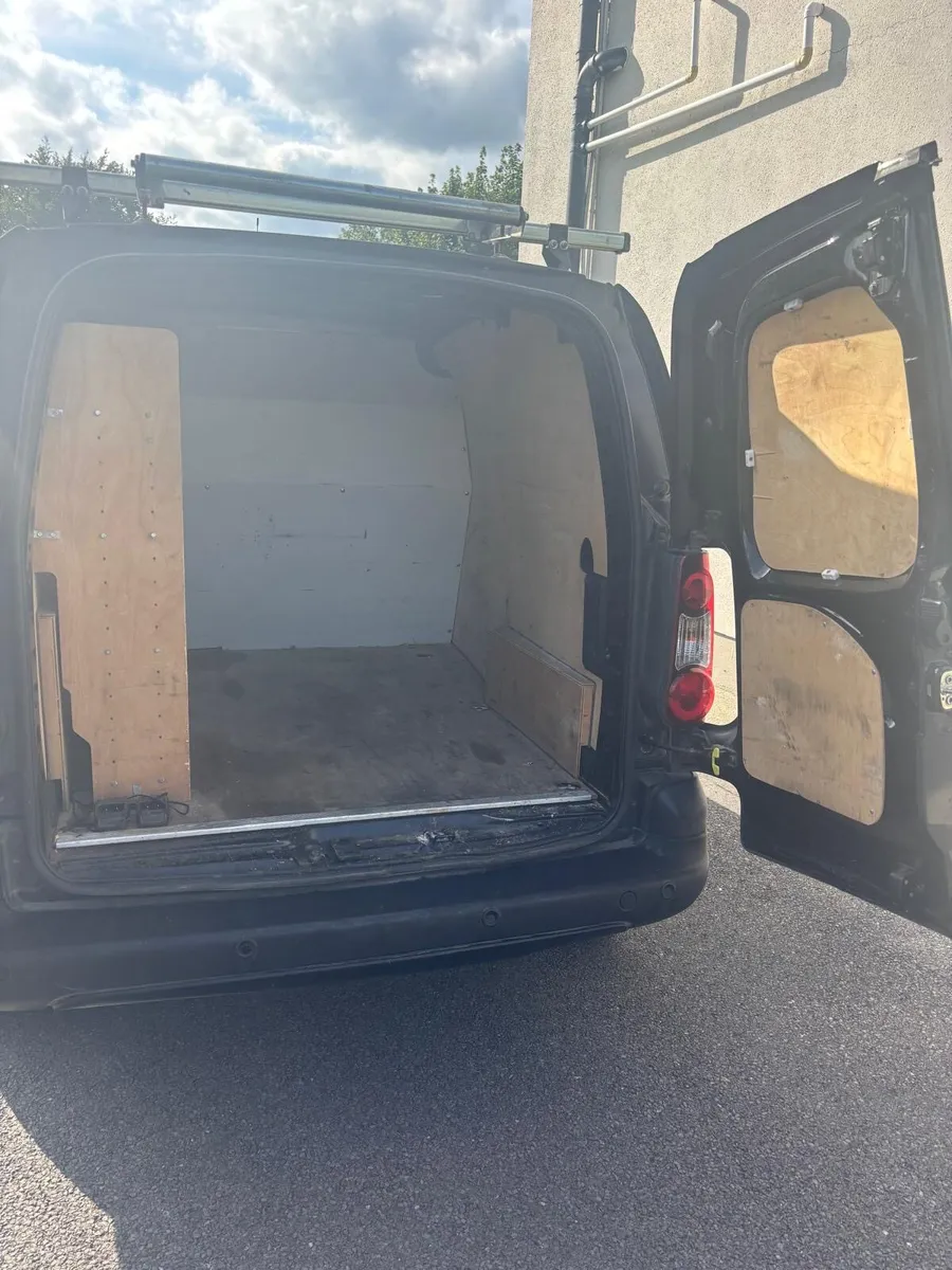 Citreon Berlingo 151 - Image 2